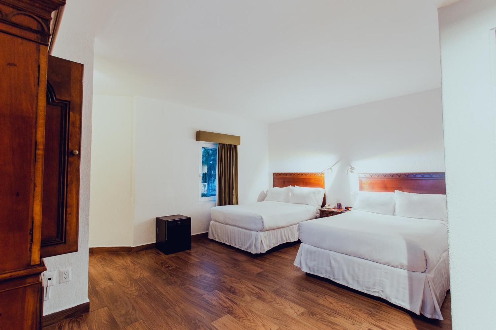 Hs Hotsson Smart Value Tampico Hotel Buitenkant foto