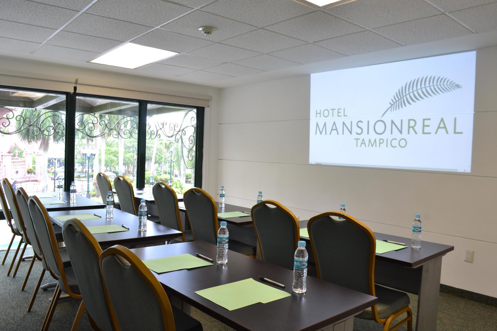 Hs Hotsson Smart Value Tampico Hotel Buitenkant foto